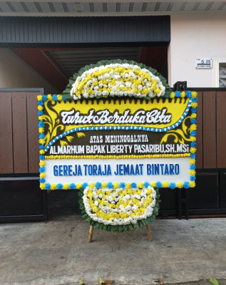 Papan Bunga Duka di Lungge